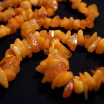 Vintage natural amber necklace